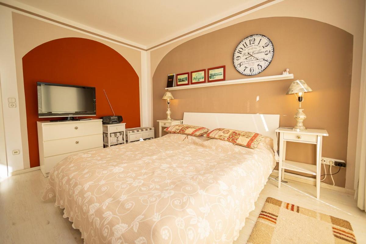 Studio 2 Im Eg Haus Stranddistel, Geschmackvoll Eingerichtete Ferienwohnung Fur 2 Personen In Zingst Luaran gambar